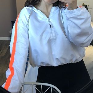 Windbreaker Pullover